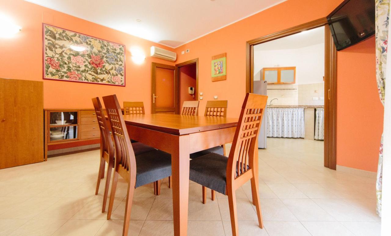 Casa Elena Apartment อาลเกโร ภายนอก รูปภาพ