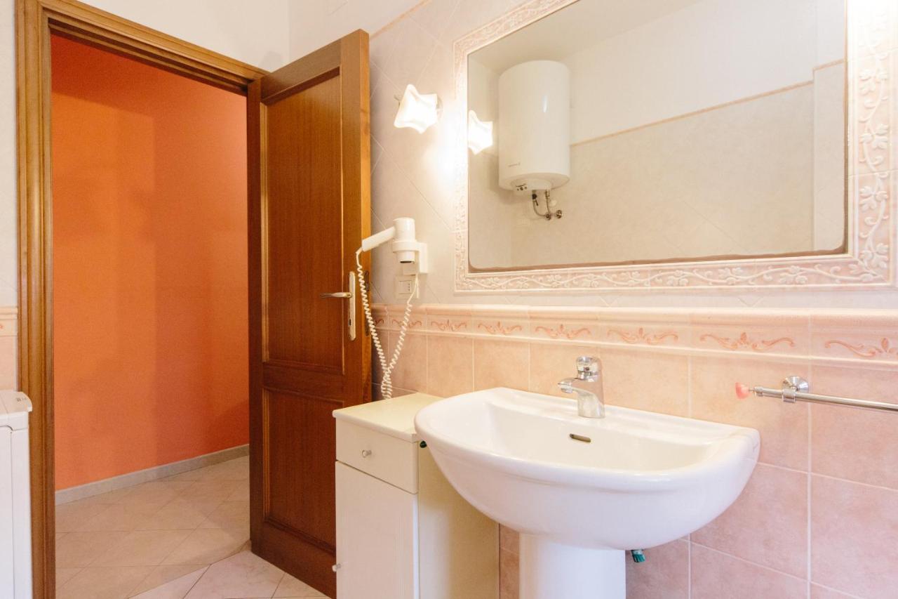 Casa Elena Apartment อาลเกโร ภายนอก รูปภาพ
